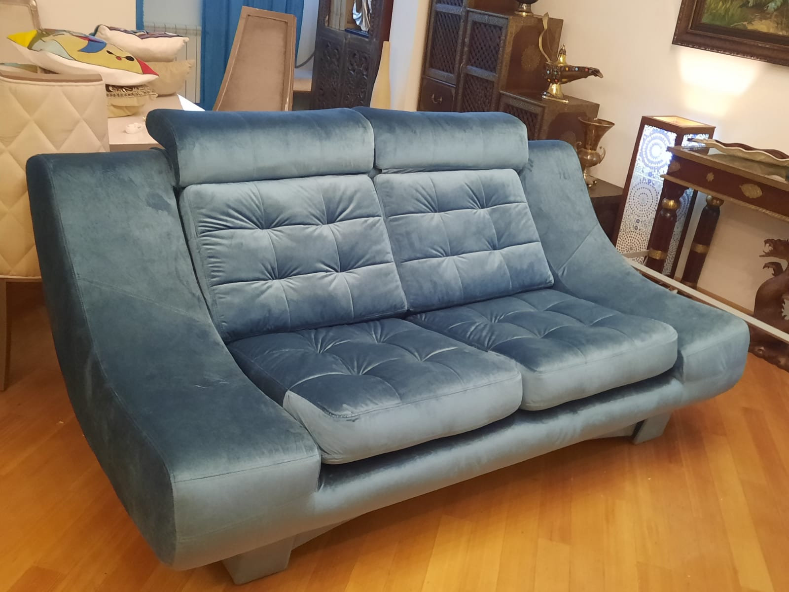 Обивка дивана на дому. Парк культуры